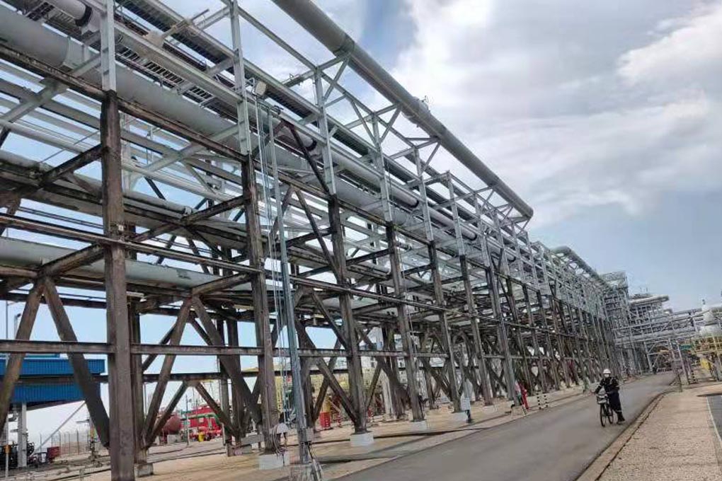 LN-02P Linear & CES-J Floodlight for LNG plant